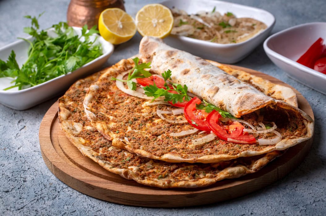 Türkische Lebensmittel; Türkische Pizza -Lahmacun